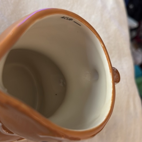 Bake Shop Holiday Gingerbread Man Christmas Measuring jug/ Cup Frosted Hearts - Picture 7 of 8